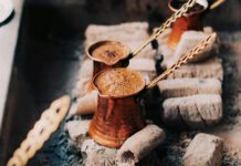 Café turc : Une cérémonie ancestrale à reproduire chez soi cafe-turc-une-ceremonie-ancestrale-a-reproduire-chez-soi