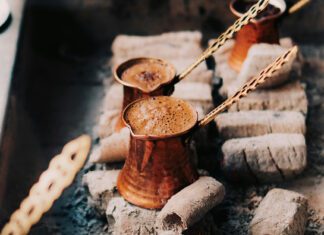 Café turc : Une cérémonie ancestrale à reproduire chez soi cafe-turc-une-ceremonie-ancestrale-a-reproduire-chez-soi