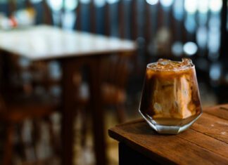 Cold brew maison : Guide pour un résultat pro cold-brew-maison-guide-pour-un-resultat-pro