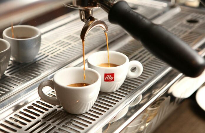 illy-lart-du-cafe-alliant-design-et-qualite