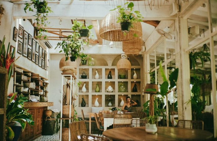les-couleurs-tendance-pour-la-décoration-de-restaurants-en-2025