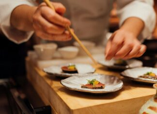 Les rituels méconnus des chefs étoilés : De la cuisine à l’assiette les-rituels-meconnus-des-chefs-etoiles-de-la-cuisine-a-lassiette
