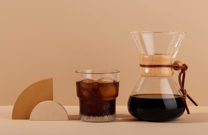 le-cafe-infuse-a-froid-apporte-une-nouvelle-dimension-aux-cartes-des-cafes-modernes le-cafe-infuse-a-froid-apporte-une-nouvelle-dimension-aux-cartes-des-cafes-modernes